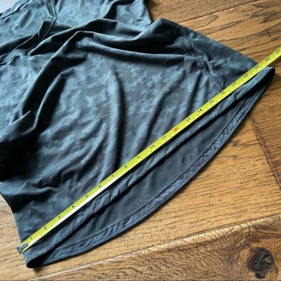Lululemon Miles Ahead Short Sleeve (Camo)Deep Camo size 8 - Picture 4 of 7